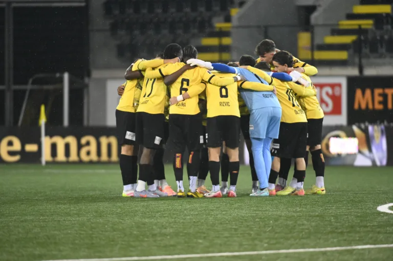 Zwei weite Auswärtsreisen